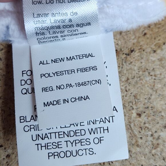 Modern Baby Giraffe Security Blanket Lovey Teether Toy White yellow gray Rattle - Picture 13 of 14